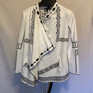 Fantazia Long Sleeve Open Front White w/ Black Embroidery Cardigan size M